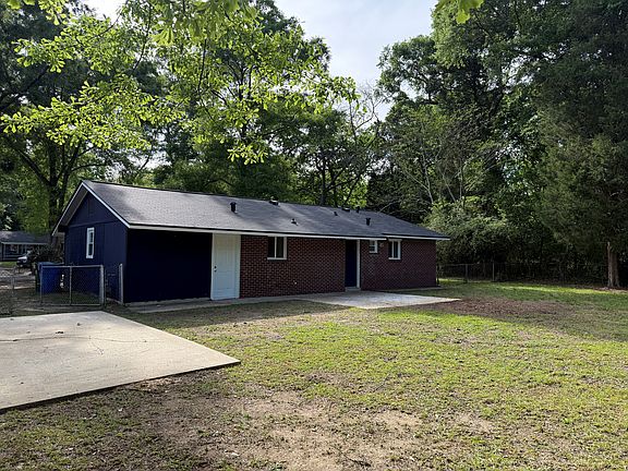5th image of 2210 Fields Ave