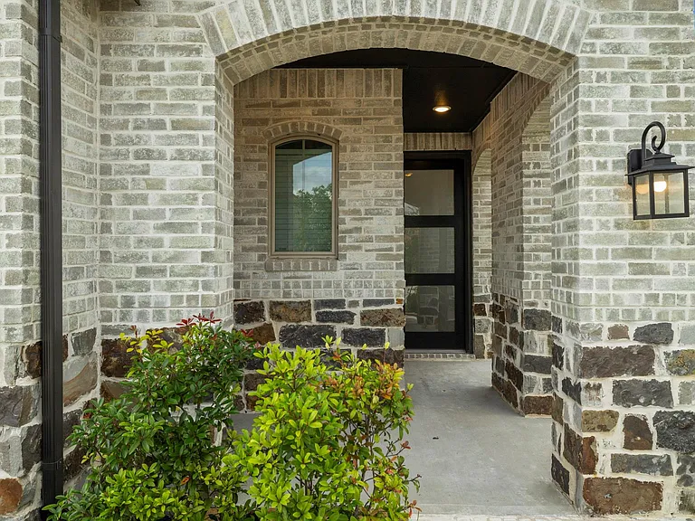 15210 Cortines Ct — Photo 4