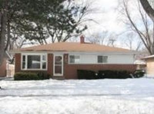 380 Virginia Pl, Wheeling, IL 60090