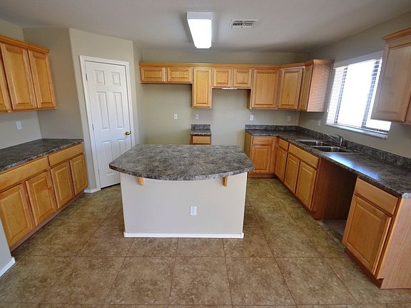 3rd image of 6539 S 43rd Ln
