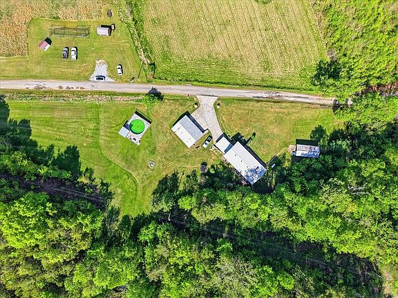 4th image of 285 Matthews Ln