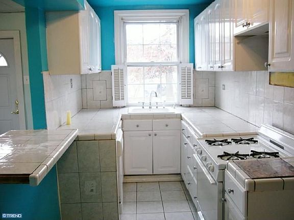 5th image of 744 E Olney Ave