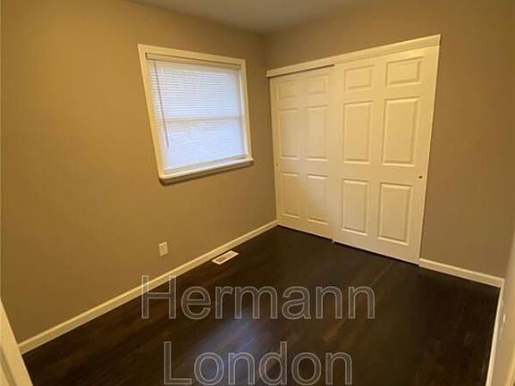 5th image of 1860 Swallow Ln
