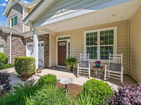 108 Park View Dr, Belmont, NC 28012