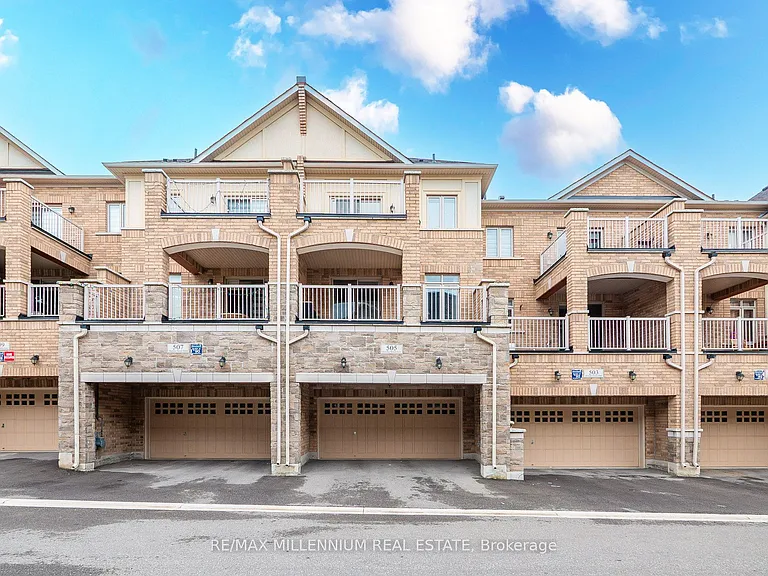 505 Dundas St E — Photo 2