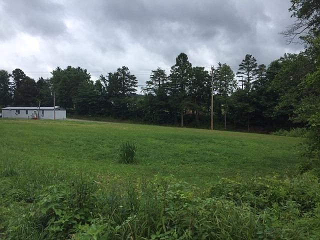 2nd image of 11 Cobb Ln