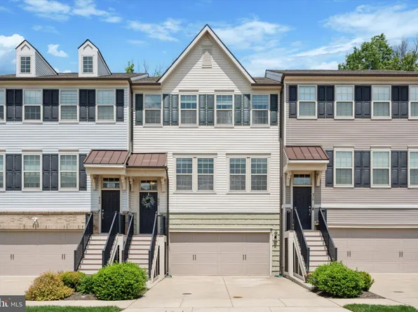 468 Rowan St, Warminster, PA 18974