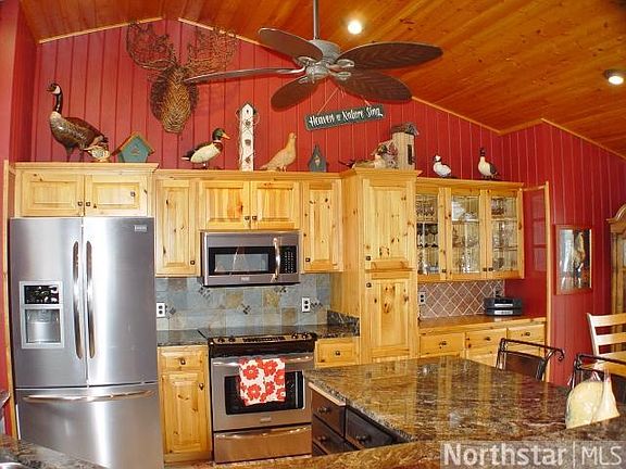 5th image of 34196 White Oak Dr