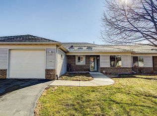 236 Hjemdal Ln, Deerfield, WI 53531