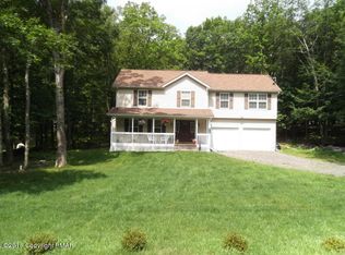 4804 Pine Ridge Dr W, Bushkill, PA 18324