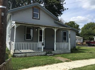 33 Walnut St, New London, OH 44851