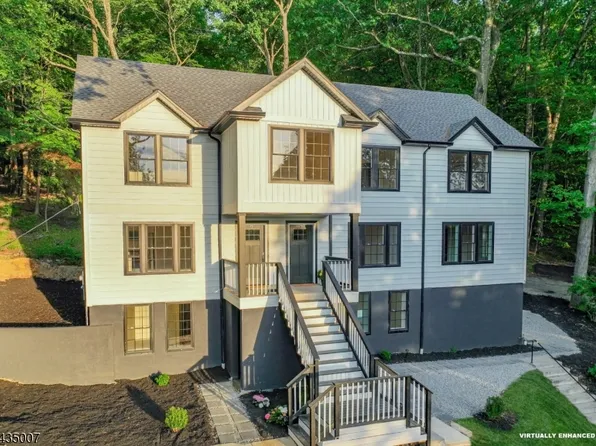 90 Chestnut St, Morristown Town, NJ 07960