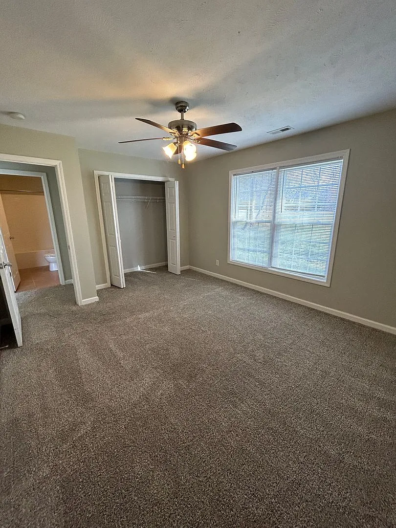 Ravina Apartments — Photo 4