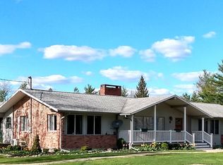 16 Pine Tree Dr, Keeseville, NY 12944