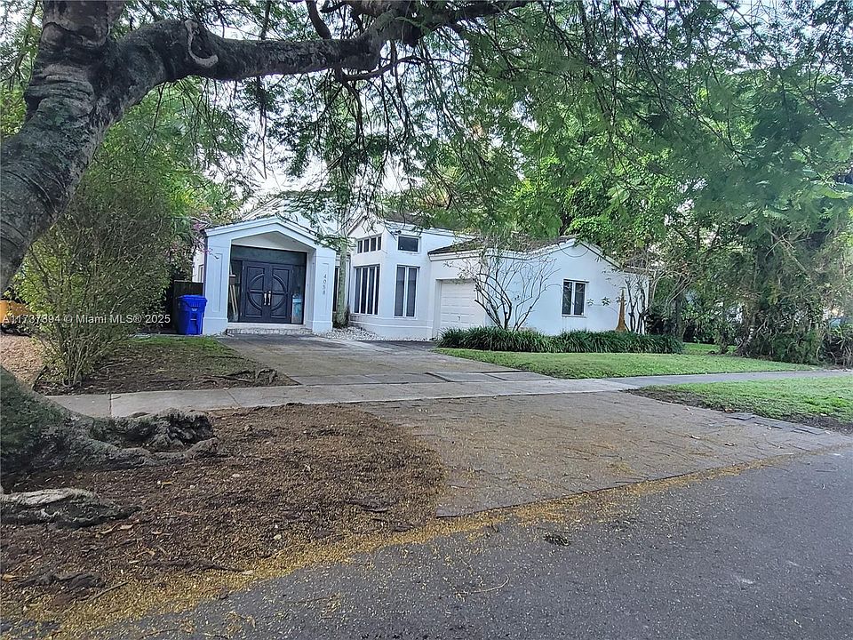 2nd image of 4058 Park Ave