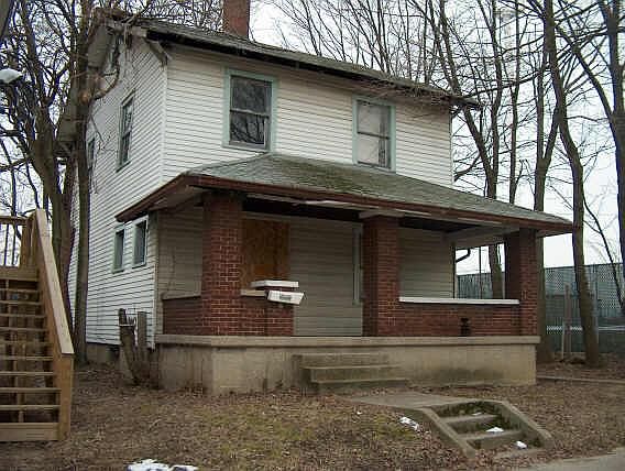 2nd image of 1825 S Dawson St