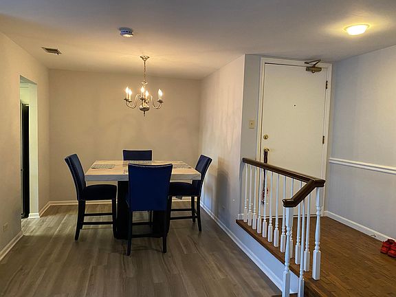 4th image of 936 Surrey Dr Unit 1BL
