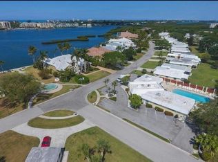 5879 Tidewood Ave #4, Sarasota, FL 34231