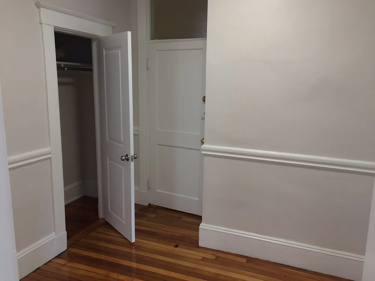 2 bed, 999 sqft, $3,800 — Photo 3