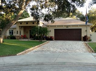 10355 Oak Leaf St, Largo, FL 33774