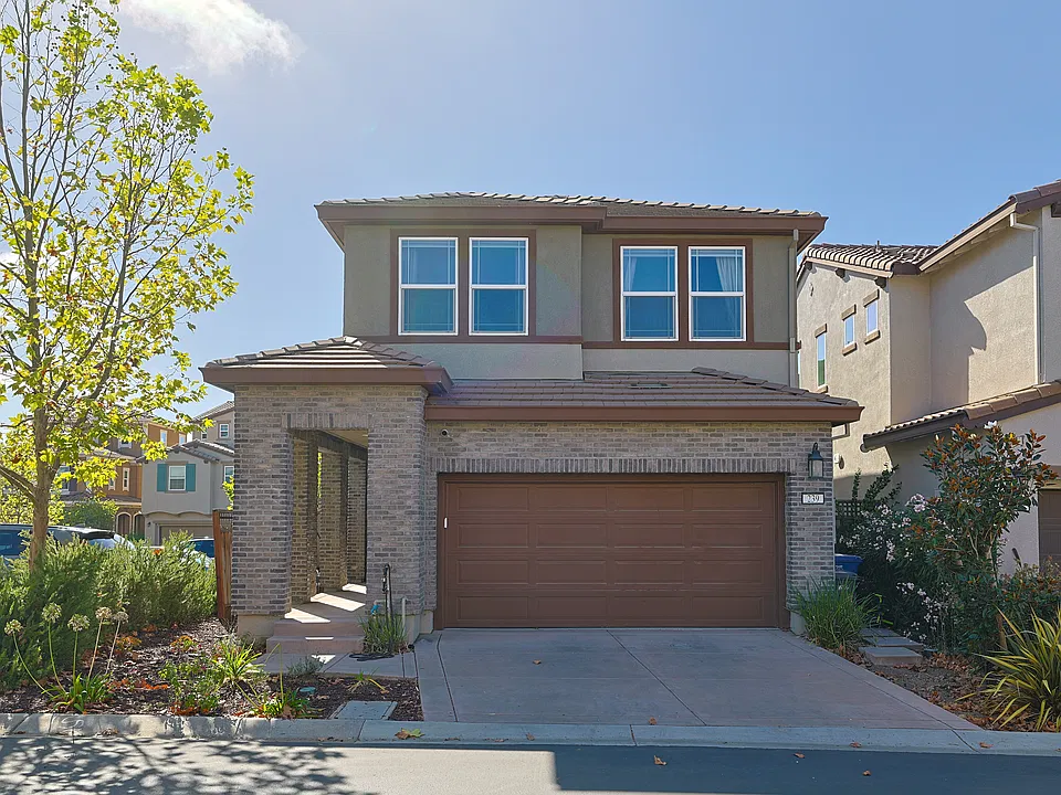239 Benmore Dr