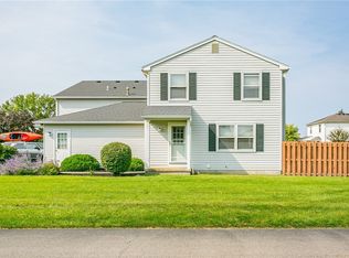 410 Kennington Blvd, Webster, NY 14580