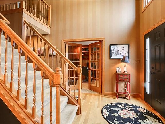 3rd image of 5144 Woodway Ct