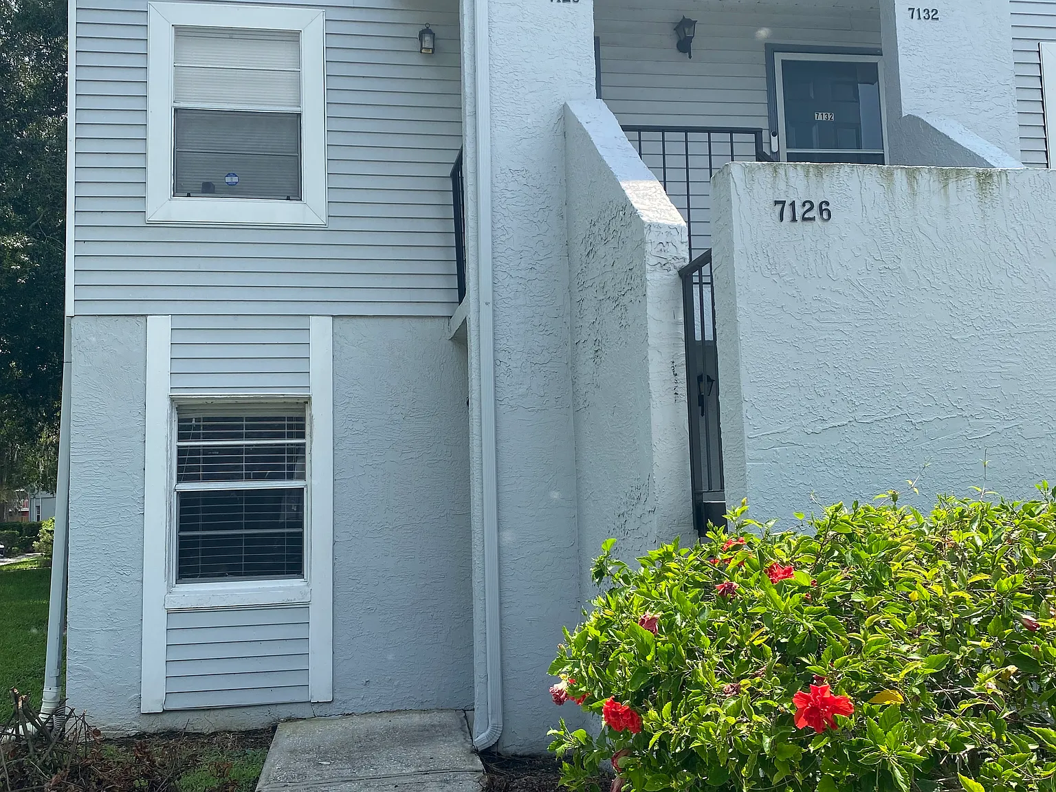 7126 Waterside Dr — Photo 2