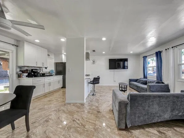 1609 E Lexington Ave, El Cajon, CA 92019