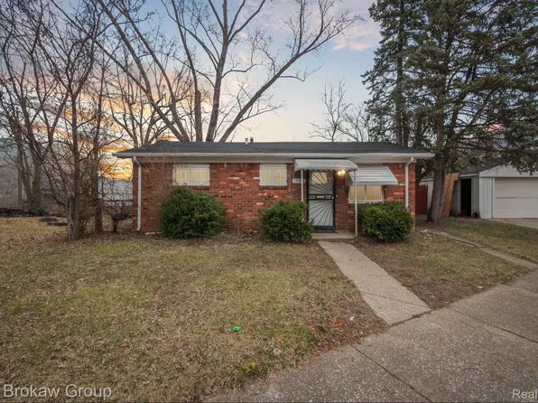 19140 Coventry St, Highland Park, MI 48203