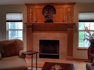 916 Queens Gate Way, Wadsworth, OH 44281