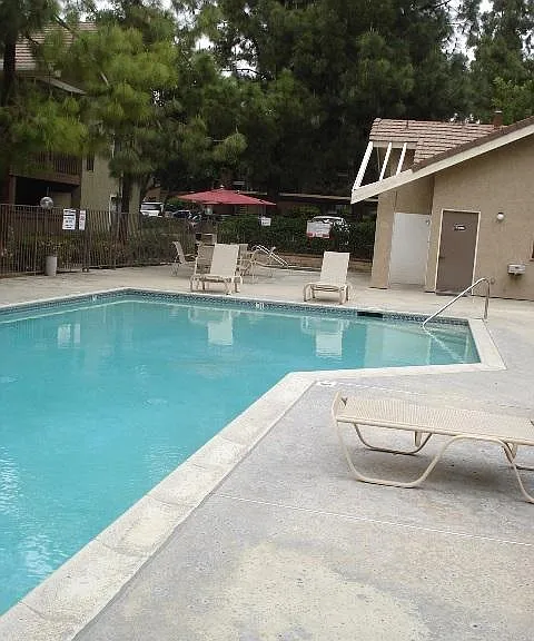 Rolling Ridge Apartments — Photo 14