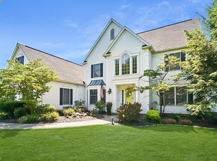 651 White Tail Ridge Dr, Akron, OH 44333