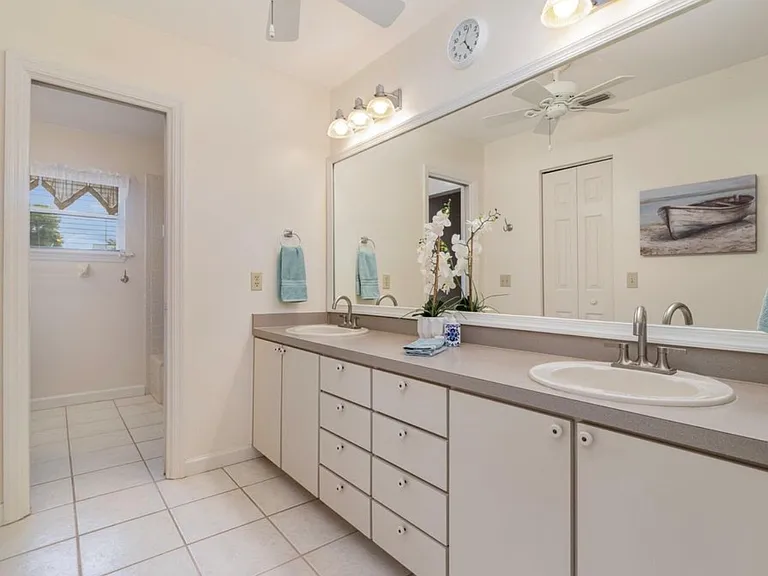 4325 S Tropical Trl — Photo 23