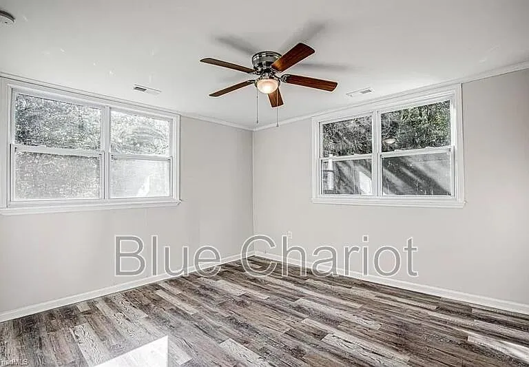 524 W Short St — Photo 7