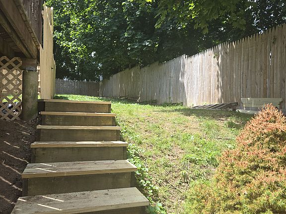 5th image of 1218 Whalley Ave #1218