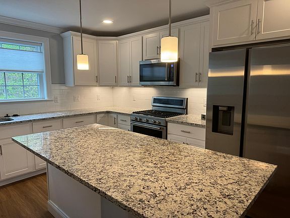 2nd image of 165 Cambridge Rd #17