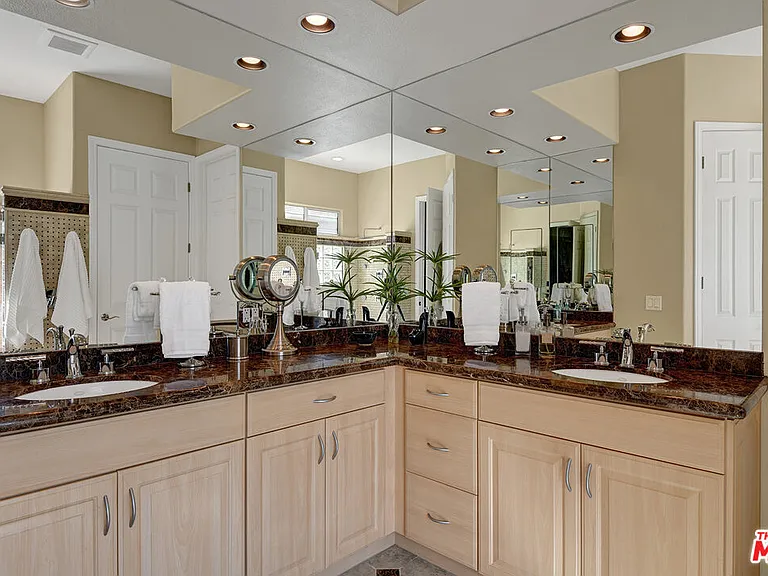 19 Orleans Rd — Photo 24