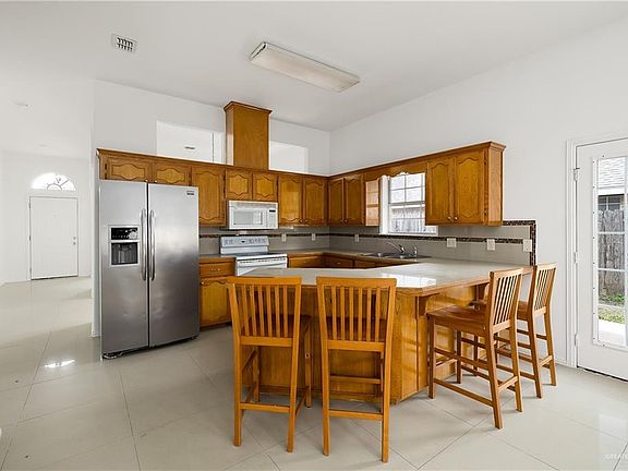 2nd image of 3805 San Roman St