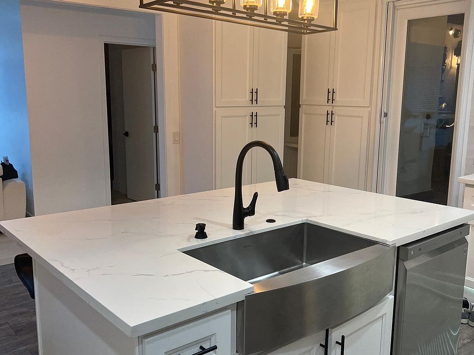 2nd image of 1272 S Orange Dr #2