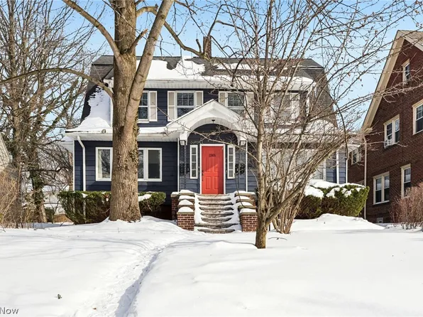 2305 S Overlook Rd, Cleveland Heights, OH 44106