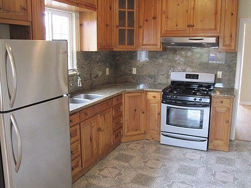 3rd image of 2358 Esmond Ave