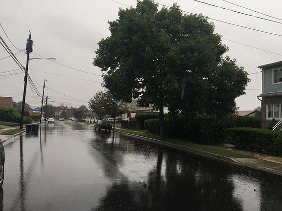 4th image of 685 Hempstead Blvd