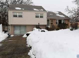 51 W Clinton Ave, Bergenfield, NJ
