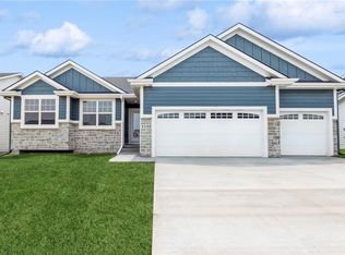 1140 Harrington Way, Waukee, IA 50263