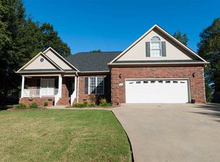 611 Madrigal Ct, Boiling Springs, SC 29316