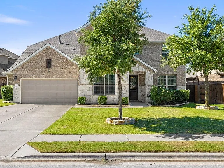 3307 Columbus Way — Photo 1