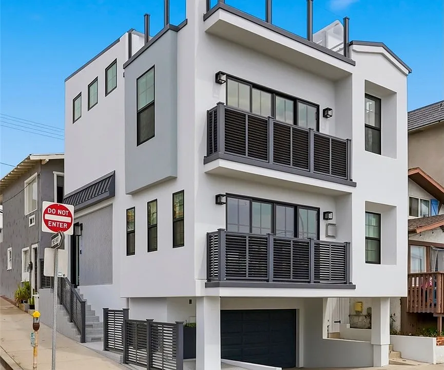 2650 Hermosa Ave
