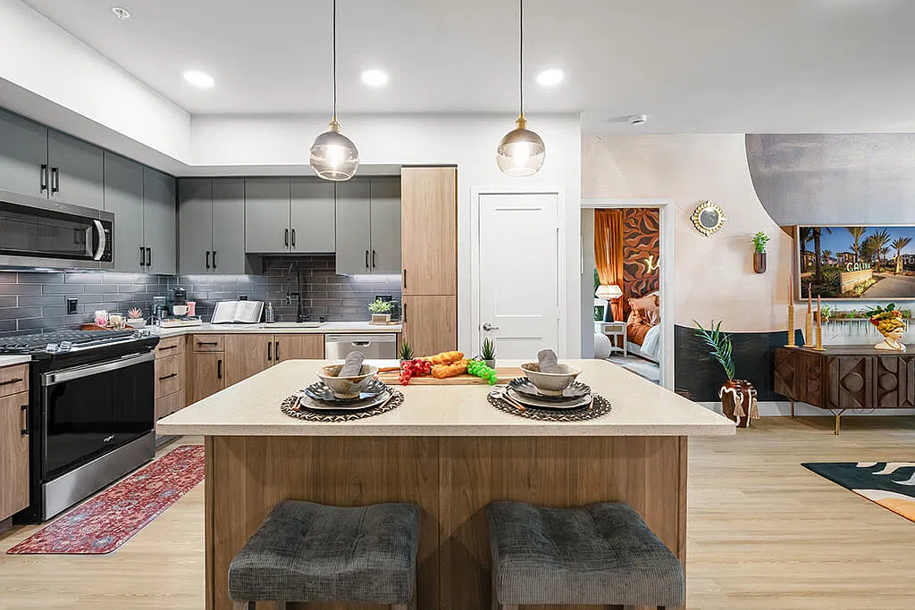CALIXA Apartment Homes — Photo 3