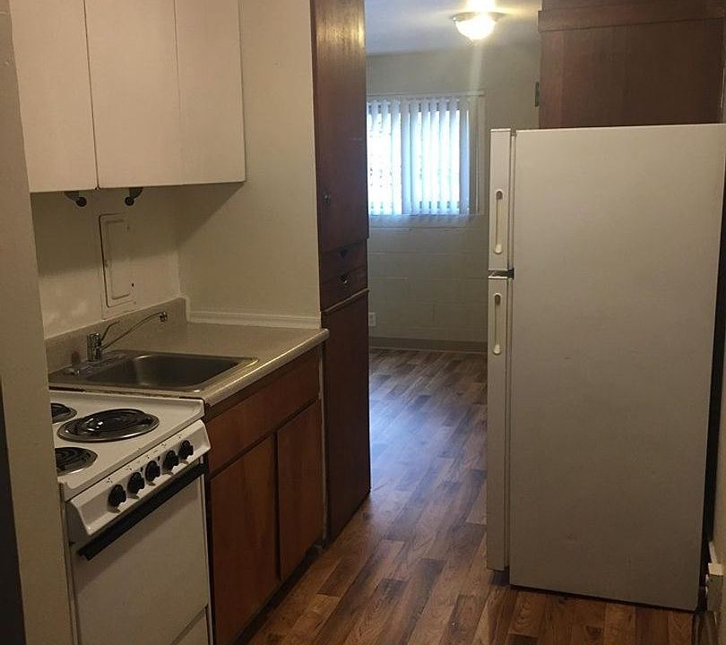 1st image of 1120 NE 43rd St #8338963